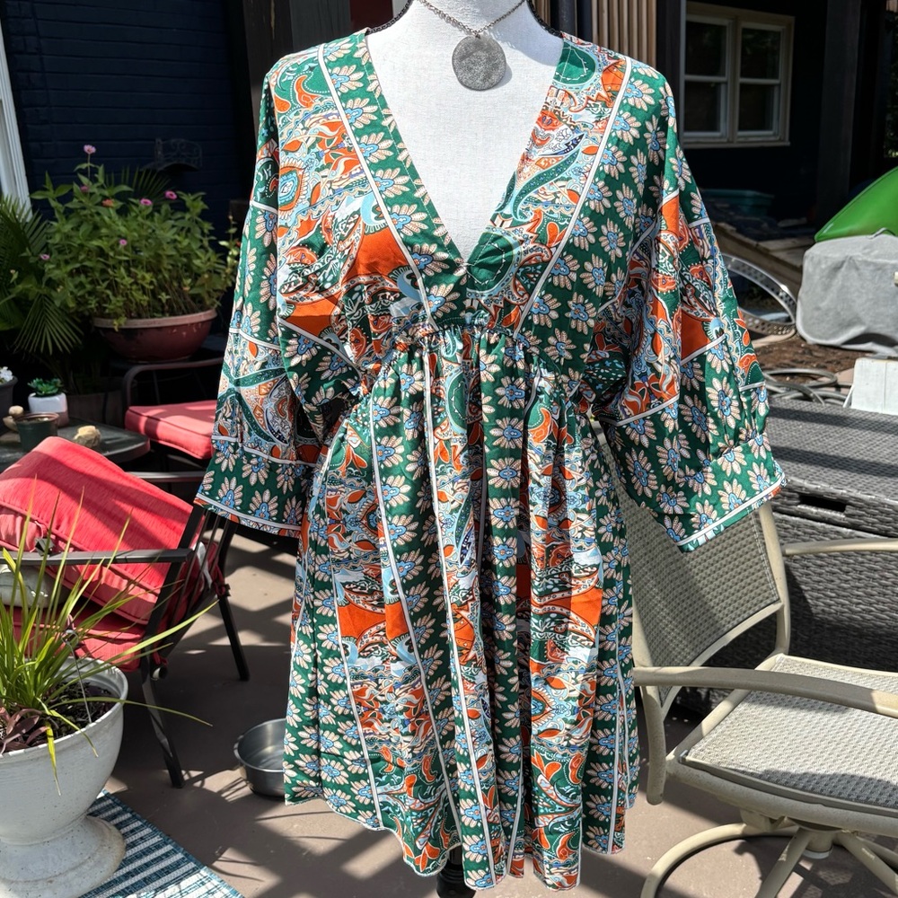 SHEIN dress women’s size 6 or Med v neck ties in back bell sleeves